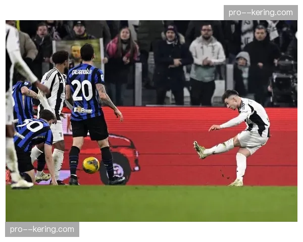 尤文图斯1-0小胜佛罗伦萨，制胜球源自后场快速长传